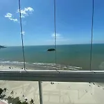 Alto Padrao Frente Mar