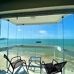 Alto Padrao Frente Mar