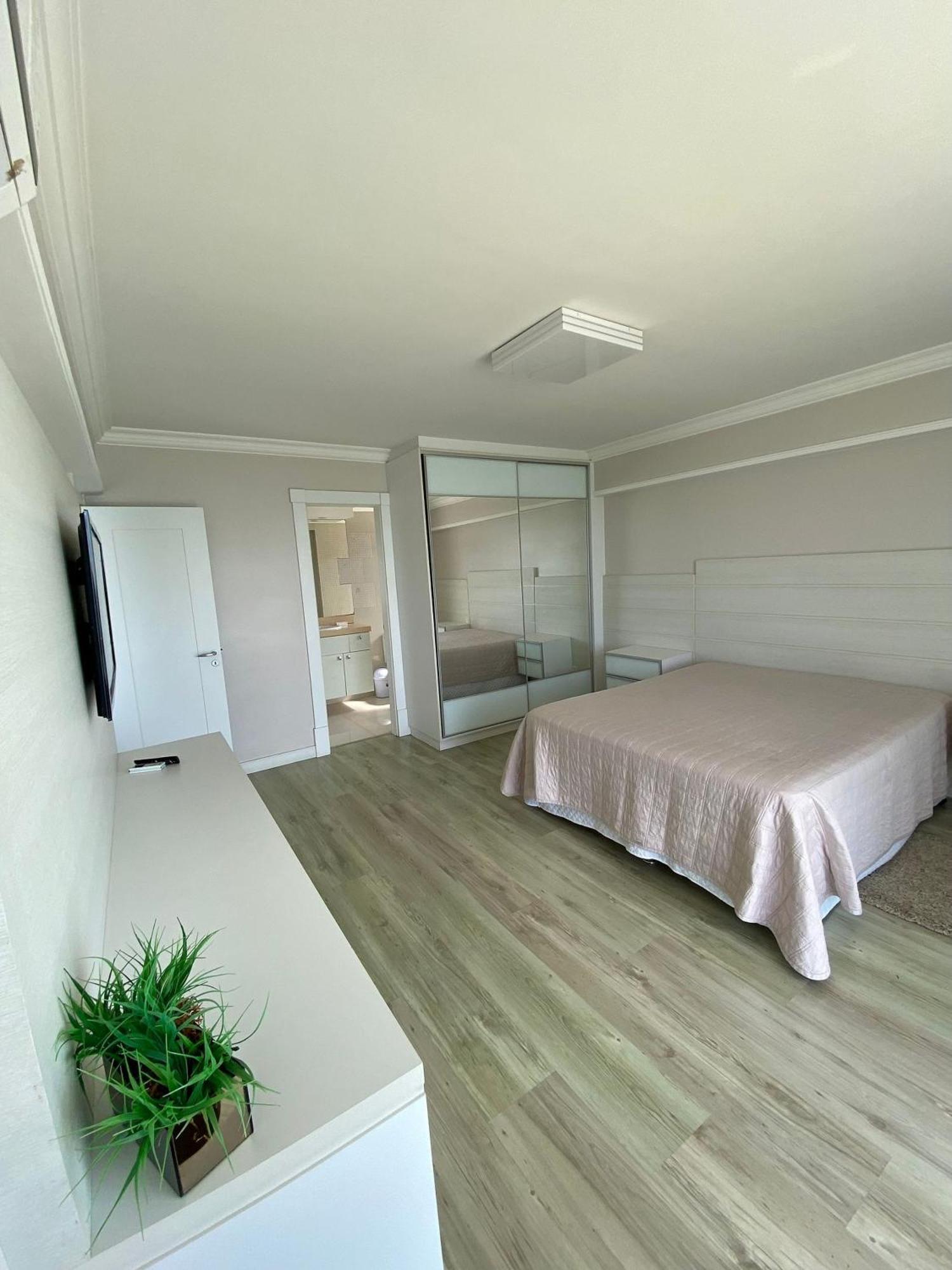 Apartamento Alto Padrao Frente Mar Balneario Camboriu